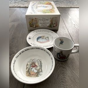 Vintage 1991 Wedgwood Beatrix Potter Designs Peter Rabbit 3pc Nursery Set